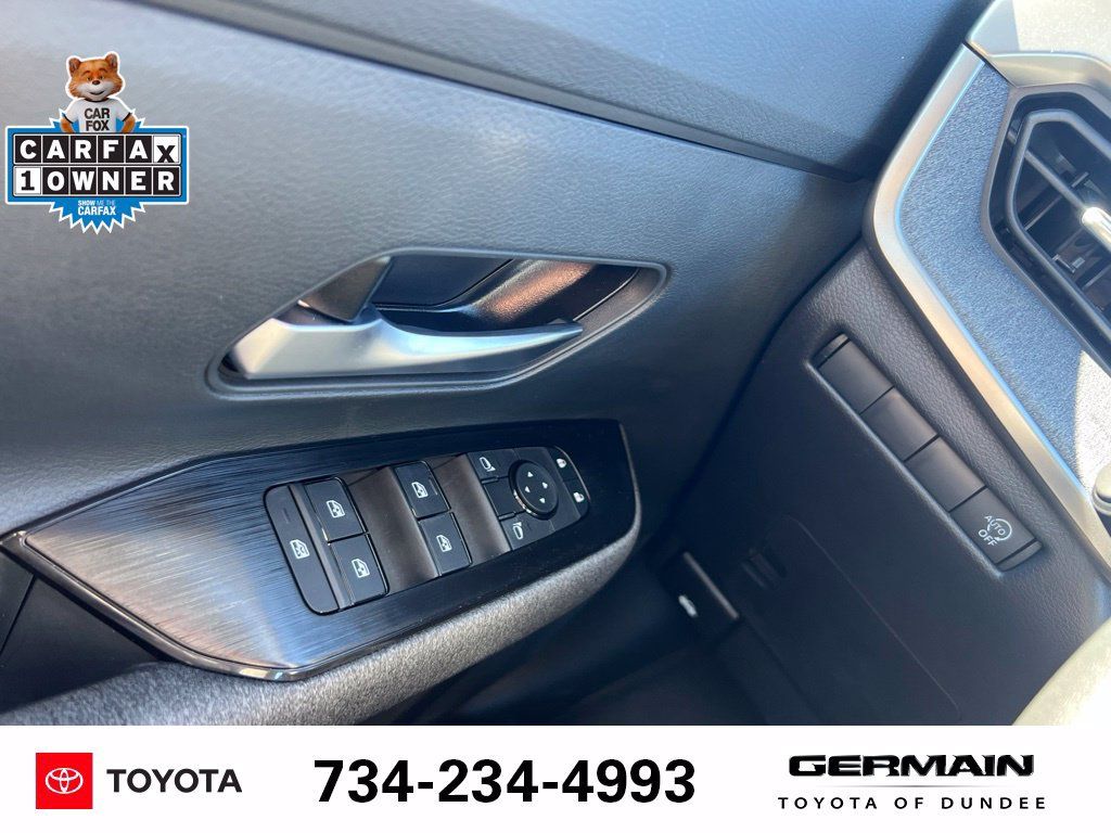 Used 2026 Nissan Kicks SV FWD image 17