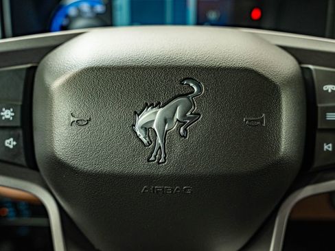 Used 2024 Ford Bronco Outer Banks AWD/4WD image 23
