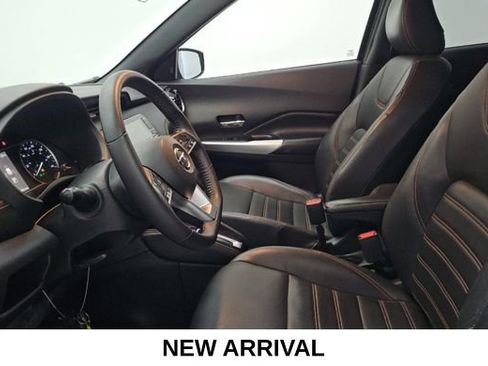 Used 2020 Nissan Kicks SR w/ SR Premium Package image 7