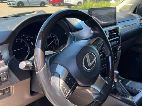 Used 2022 Lexus GX 460 Premium w/ Premium Package AWD/4WD image 15