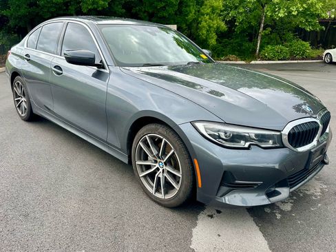 Used 2020 BMW 330i xDrive Sedan w/ Convenience Package AWD/4WD image 3