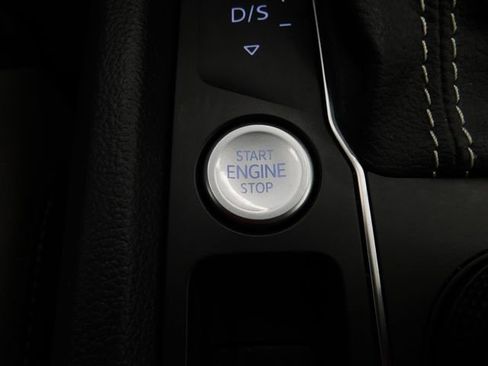 Used 2021 Volkswagen Atlas SEL Premium image 34