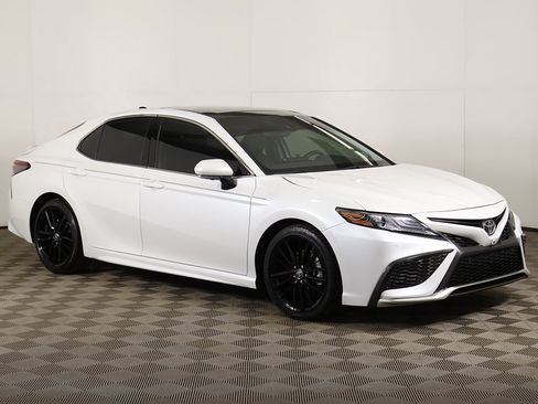 Used 2024 Toyota Camry XSE w/ Navigation Package image 61