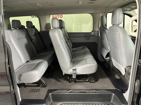 Used 2019 Ford Transit 150 XL RWD image 9
