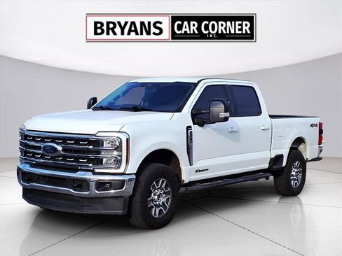 Used 2024 Ford F250 Lariat image 1