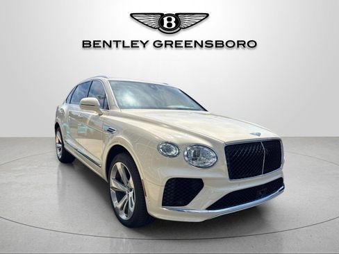 Used 2024 Bentley Bentayga Extended Wheelbase AWD/4WD image 13