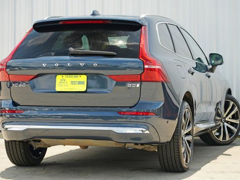 Used 2023 Volvo XC60 B5 Ultimate w/ Climate Package image 5