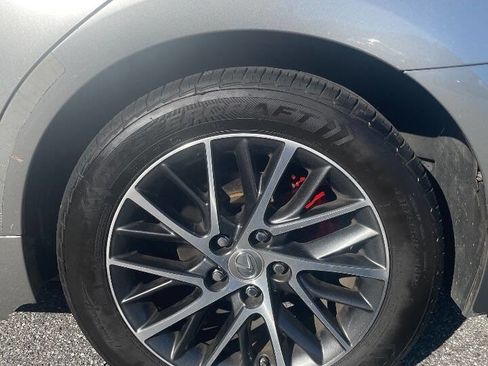 Used 2016 Lexus ES 350 w/ Luxury Package w/Wood Trim image 26