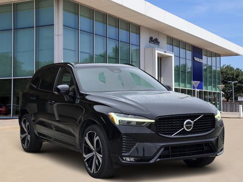 Used 2023 Volvo XC60 B5 Ultimate w/ Climate Package image 2