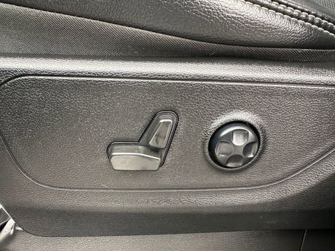 Used 2023 RAM 1500 Sport w/ G/T Package image 27