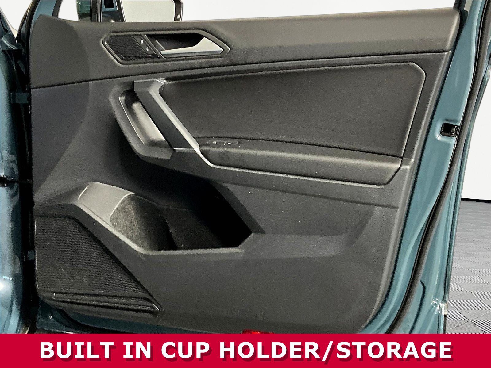 Used 2020 Volkswagen Tiguan SE w/ Panoramic Sunroof Package FWD image 28