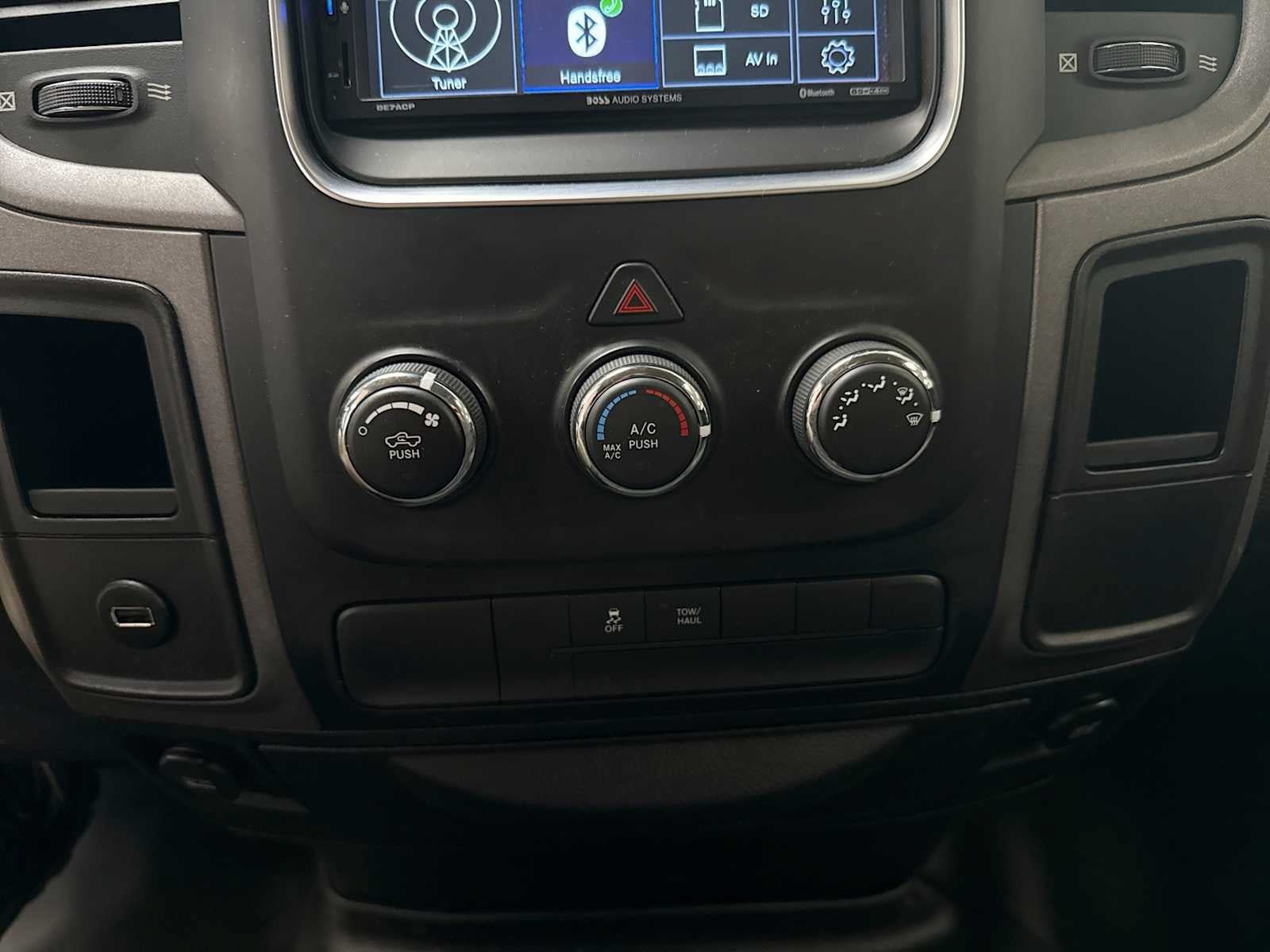 Used 2013 RAM 1500 Express RWD image 16