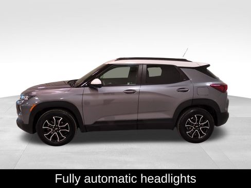 Used 2022 Chevrolet TrailBlazer ACTIV w/ Sun and Liftgate Package image 7