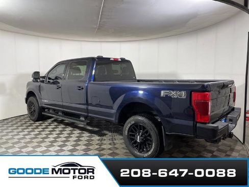 Certified 2022 Ford F350 Lariat w/ Black Appearance Package image 5