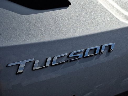 Certified 2023 Hyundai Tucson Limited AWD/4WD image 31