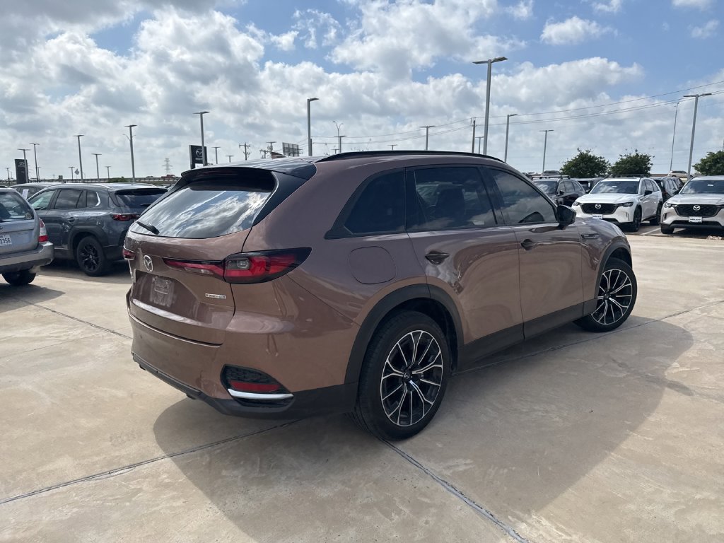 Used 2025 MAZDA CX-70 Plug-In Hybrid w/ Premium Plus AWD/4WD image 12