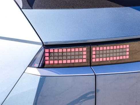 New 2026 Hyundai Ioniq 5 SE image 9