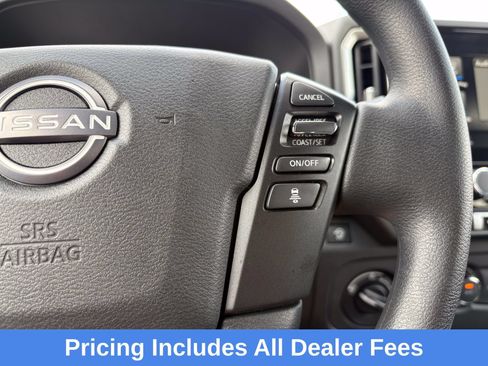 Used 2025 Nissan Frontier SV AWD/4WD image 16
