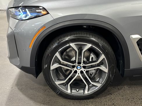 New 2026 BMW X5 xDrive40i w/ Climate Comfort Package AWD/4WD image 14