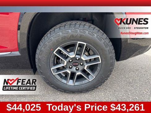 New 2026 GMC Terrain AT4 AWD/4WD image 18
