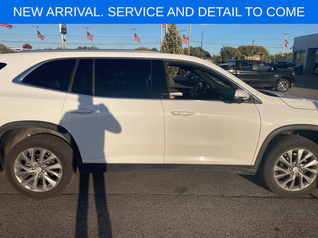 Certified 2025 Buick Enclave Preferred w/ LPO, Floor Liner Package AWD/4WD image 15