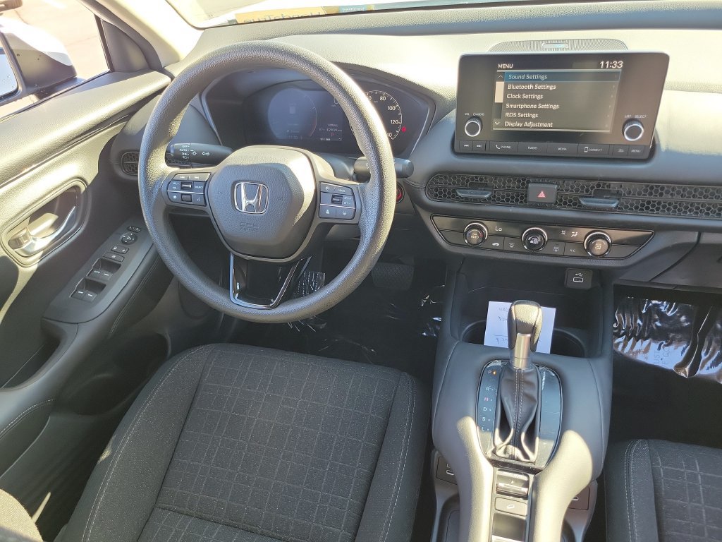 Certified 2025 Honda HR-V LX image 11