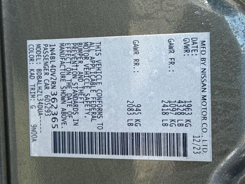 Used 2024 Nissan Altima 2.5 SV FWD image 30