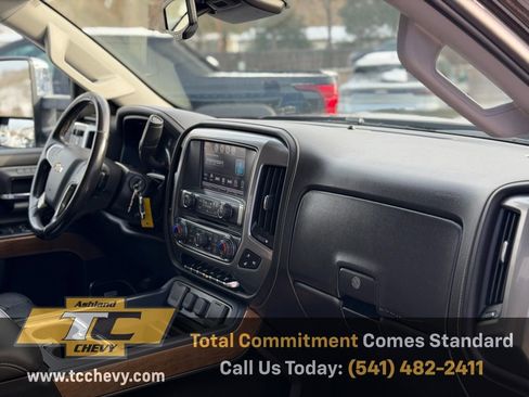Used 2019 Chevrolet Silverado 2500 LTZ w/ Duramax Plus Package image 17