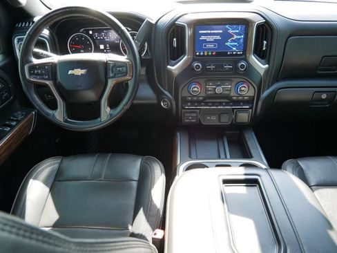 Used 2021 Chevrolet Silverado 2500 High Country w/ Z71 Off-Road Package AWD/4WD image 19