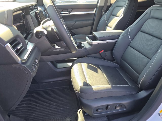 New 2027 GMC Terrain Denali w/ LPO, Floor Liner Package AWD/4WD image 26