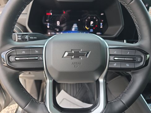 Used 2025 Chevrolet Colorado Trail Boss image 30