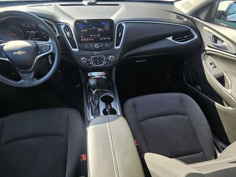Used 2023 Chevrolet Malibu LT FWD image 19