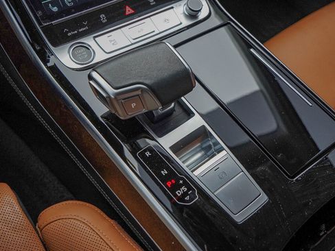 Certified 2024 Audi A8 L 3.0T image 19