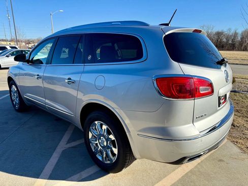 Used 2017 Buick Enclave Leather image 6