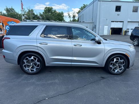 Used 2022 Hyundai Palisade Calligraphy w/ Cargo Package AWD/4WD image 2