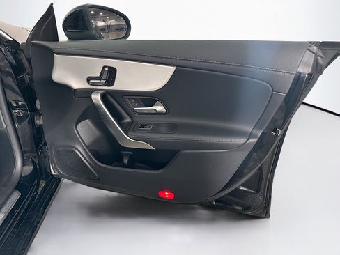 Used 2025 Mercedes-Benz CLA 250 CLA 250 image 32