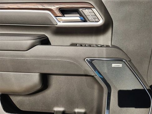 New 2026 GMC Sierra 2500 SLT w/ Texas SLT Premium Package image 16