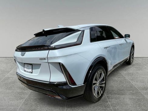 New 2026 Cadillac Lyriq Luxury RWD image 5