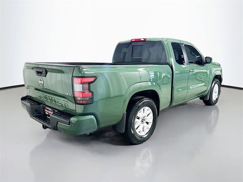 Used 2024 Nissan Frontier SV w/ SV Convenience Package image 8