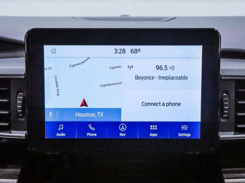 Used 2021 Ford Explorer Limited w/ Equipment Group 301A image 17