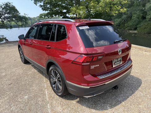 Used 2019 Volkswagen Tiguan SEL FWD image 5