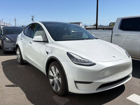 Used 2020 Tesla Model Y Long Range AWD/4WD image 3
