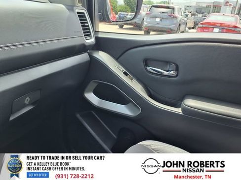 Used 2022 Nissan Frontier SV w/ Technology Package AWD/4WD image 8
