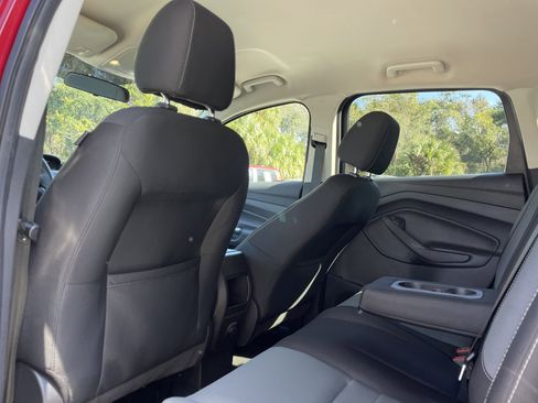 Used 2016 Ford Escape SE image 15