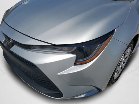 Used 2025 Toyota Corolla LE FWD image 23