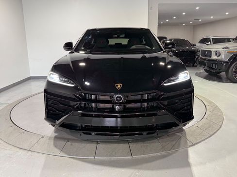 Used 2025 Lamborghini Urus SE AWD/4WD image 4
