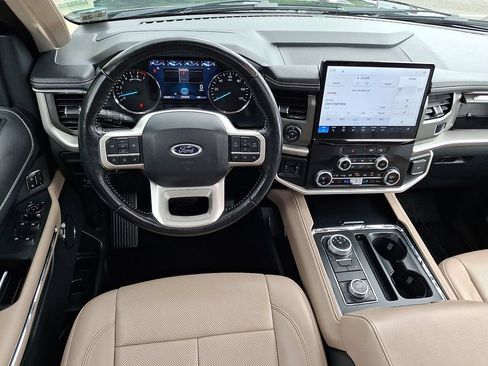Certified 2023 Ford Expedition XLT AWD/4WD image 2