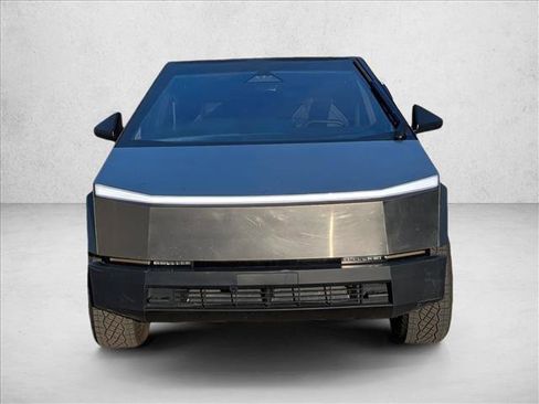 Used 2024 Tesla Cybertruck AWD Crew Cab image 2