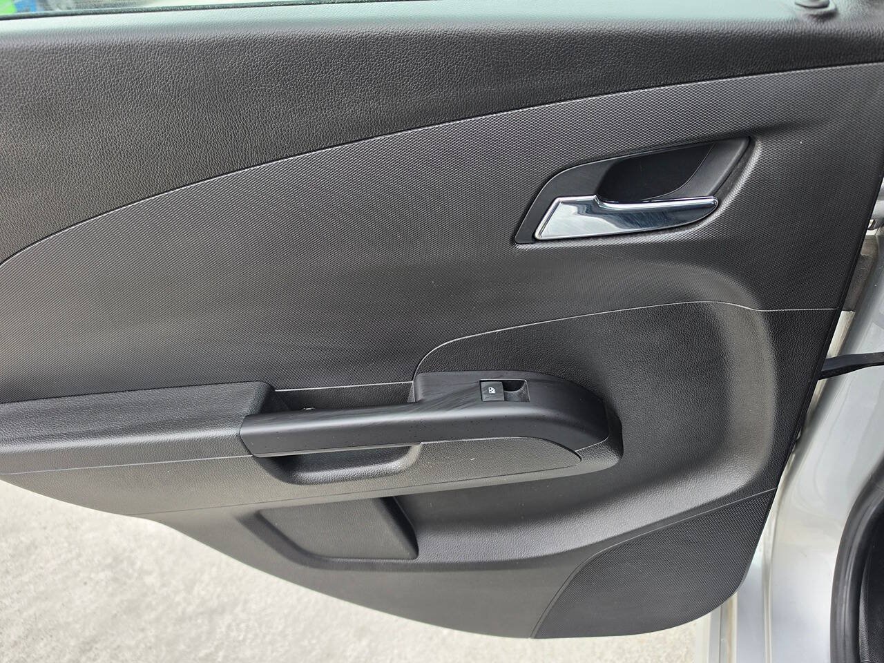 Used 2019 Chevrolet Sonic LT w/ Convenience Package FWD image 20