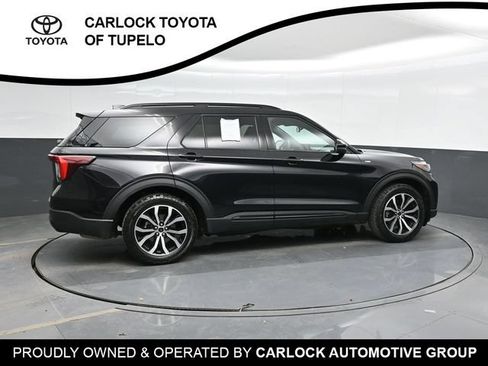 Used 2025 Ford Explorer ST-Line w/ Premium Package RWD image 4